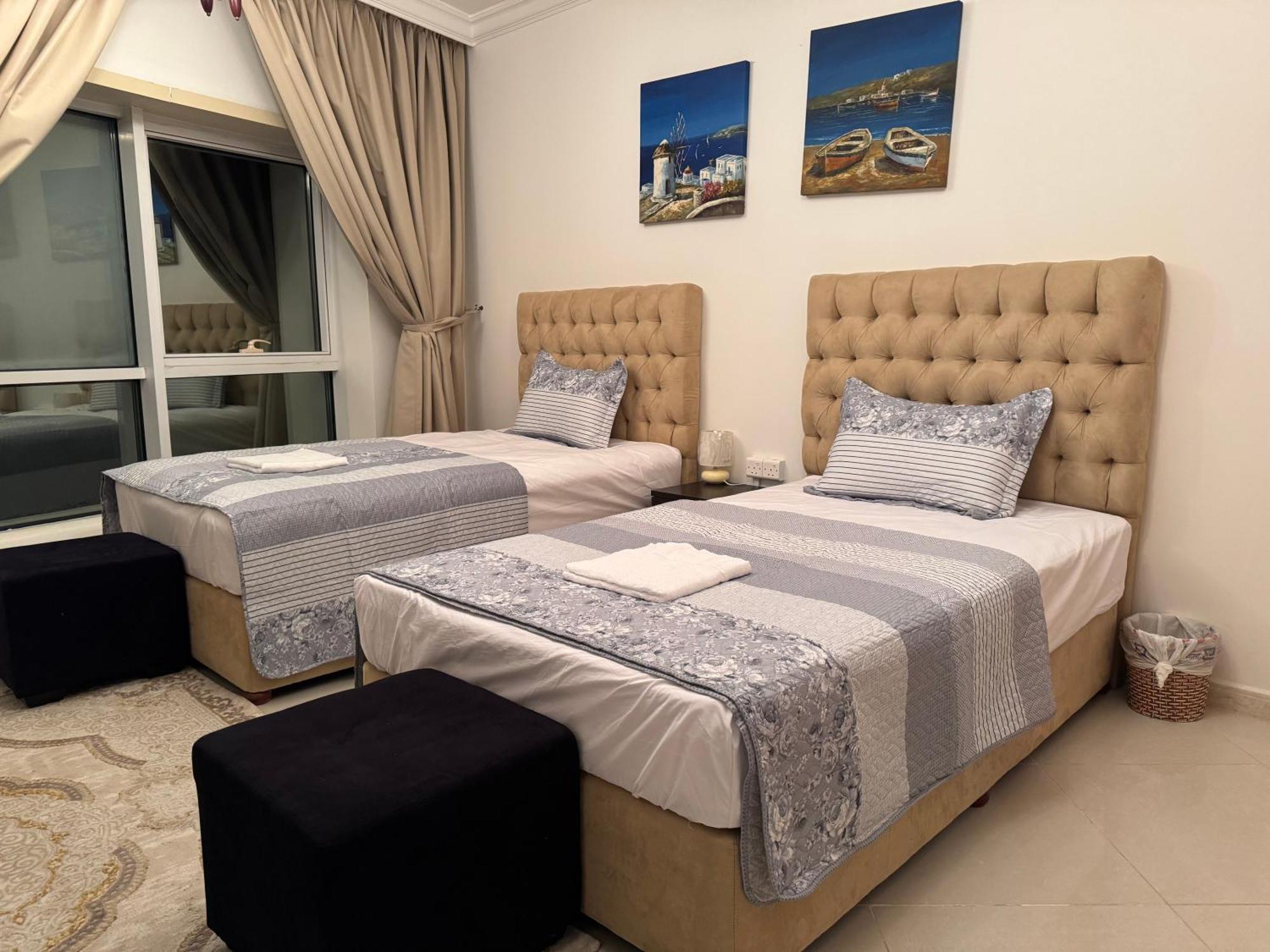 The Family Spot Apartment Sharjah Ngoại thất bức ảnh