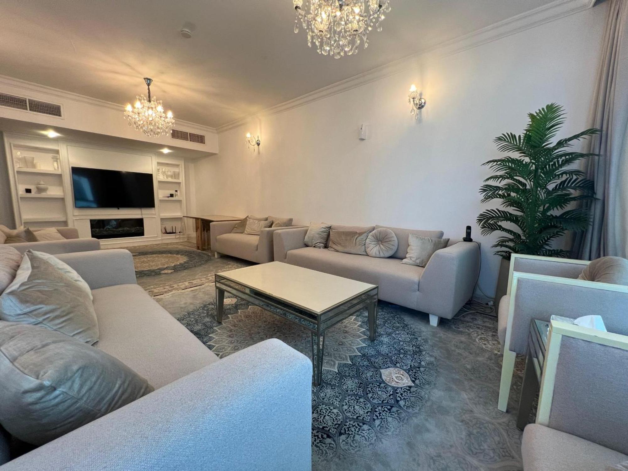 The Family Spot Apartment Sharjah Ngoại thất bức ảnh